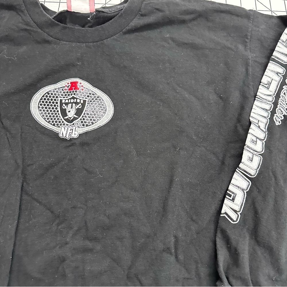 Oakland Raiders Y2K sz XL NFL tee A51 - Picture 3 of 5